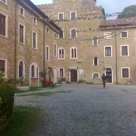 Palazzo Giuli Rosselmini Pieve di Santa Luce
